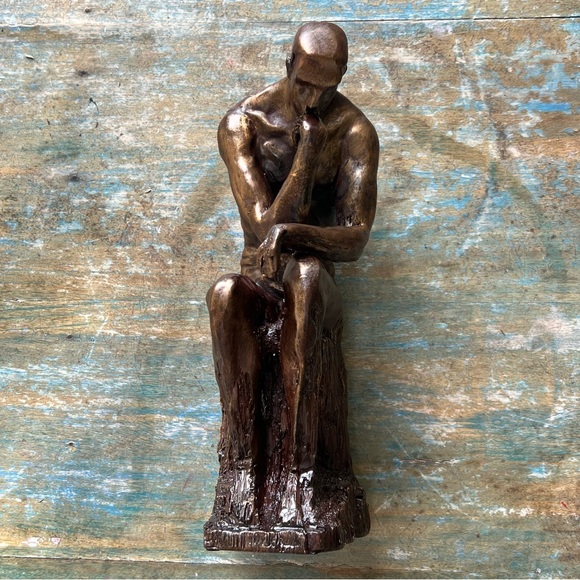 The Thinker Statue - Picture 6 of 9